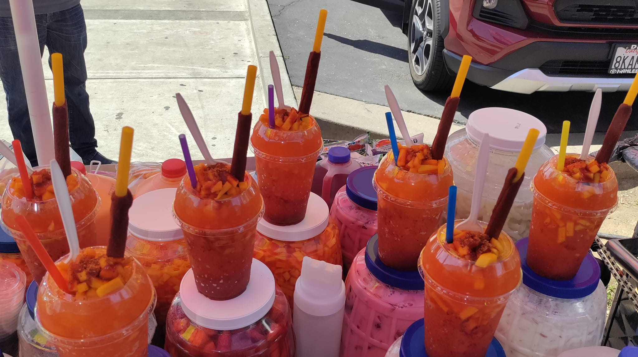 El primo elotes raspados y vasitos de fruta | Sacramento CA