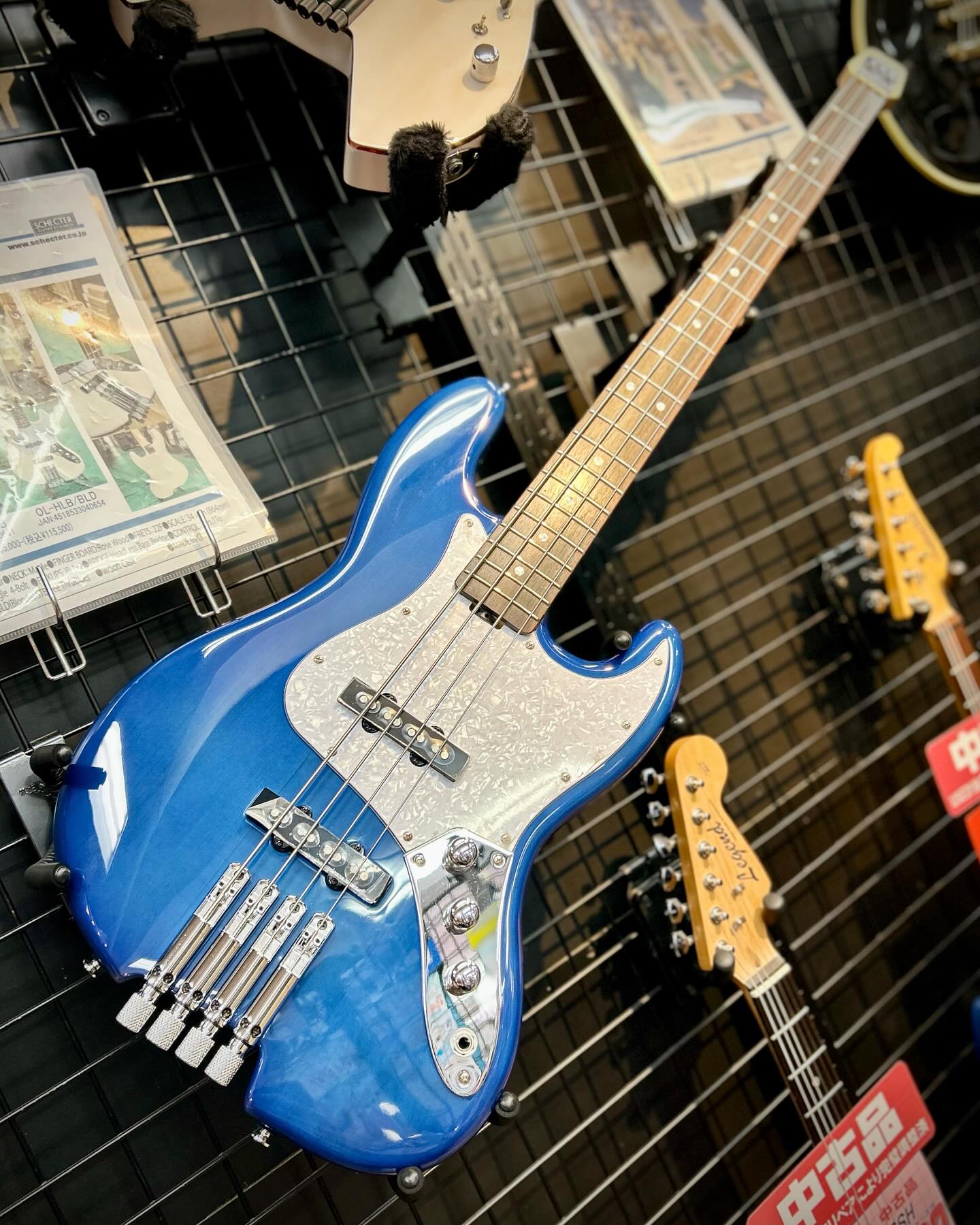 コスパに優れたヘッドレスベース SCHECTER JOL(Japan Original Line