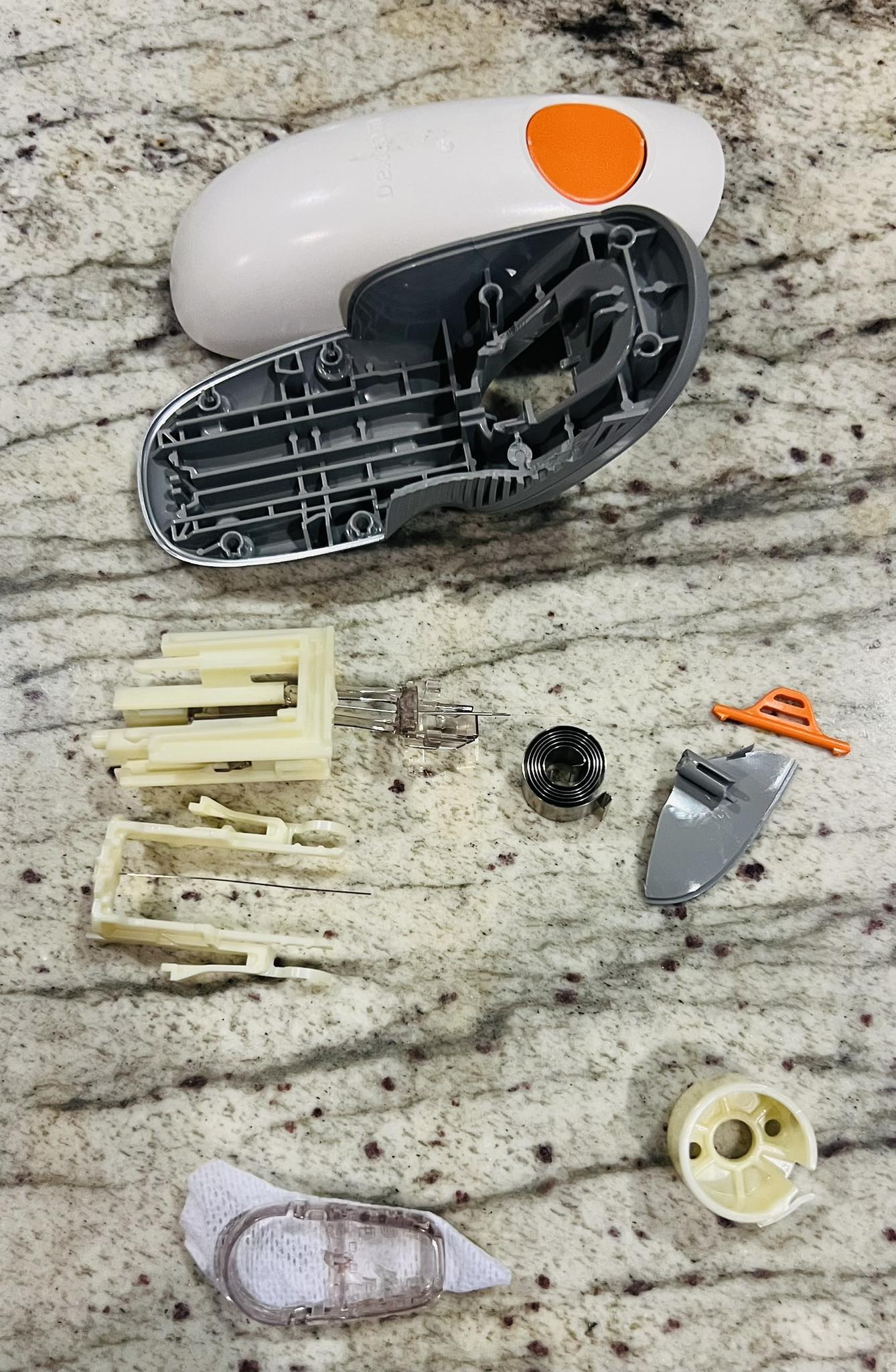 Team - Have you ever wondered what’s inside a Dexcom G6 applicator ...