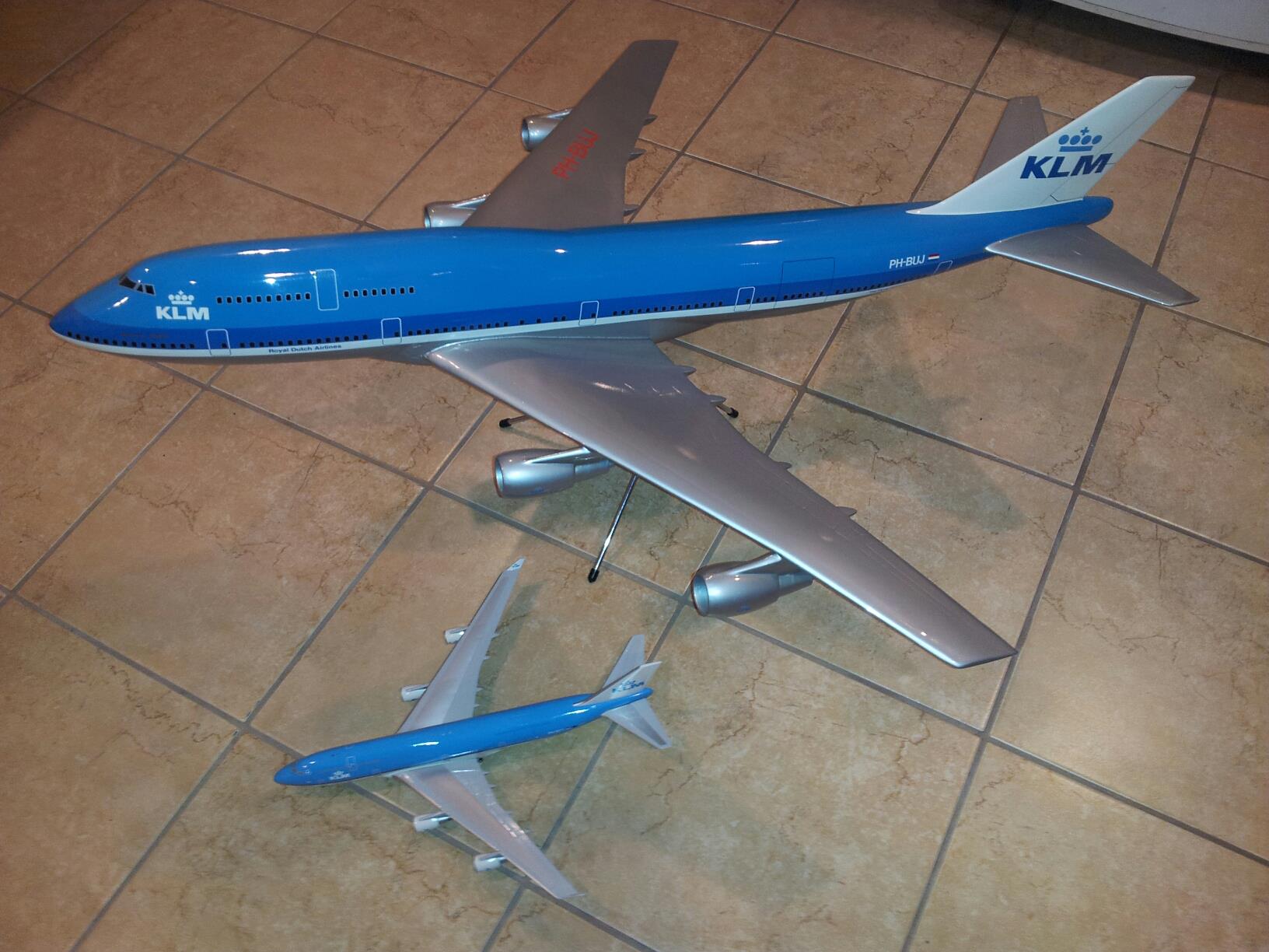 KLM Boeing 747-400 LED – Maquette Avion Extra Large Échelle 1/150 – Moulée Sous Pression, Éclairage Tactile – Pour Collectionneurs