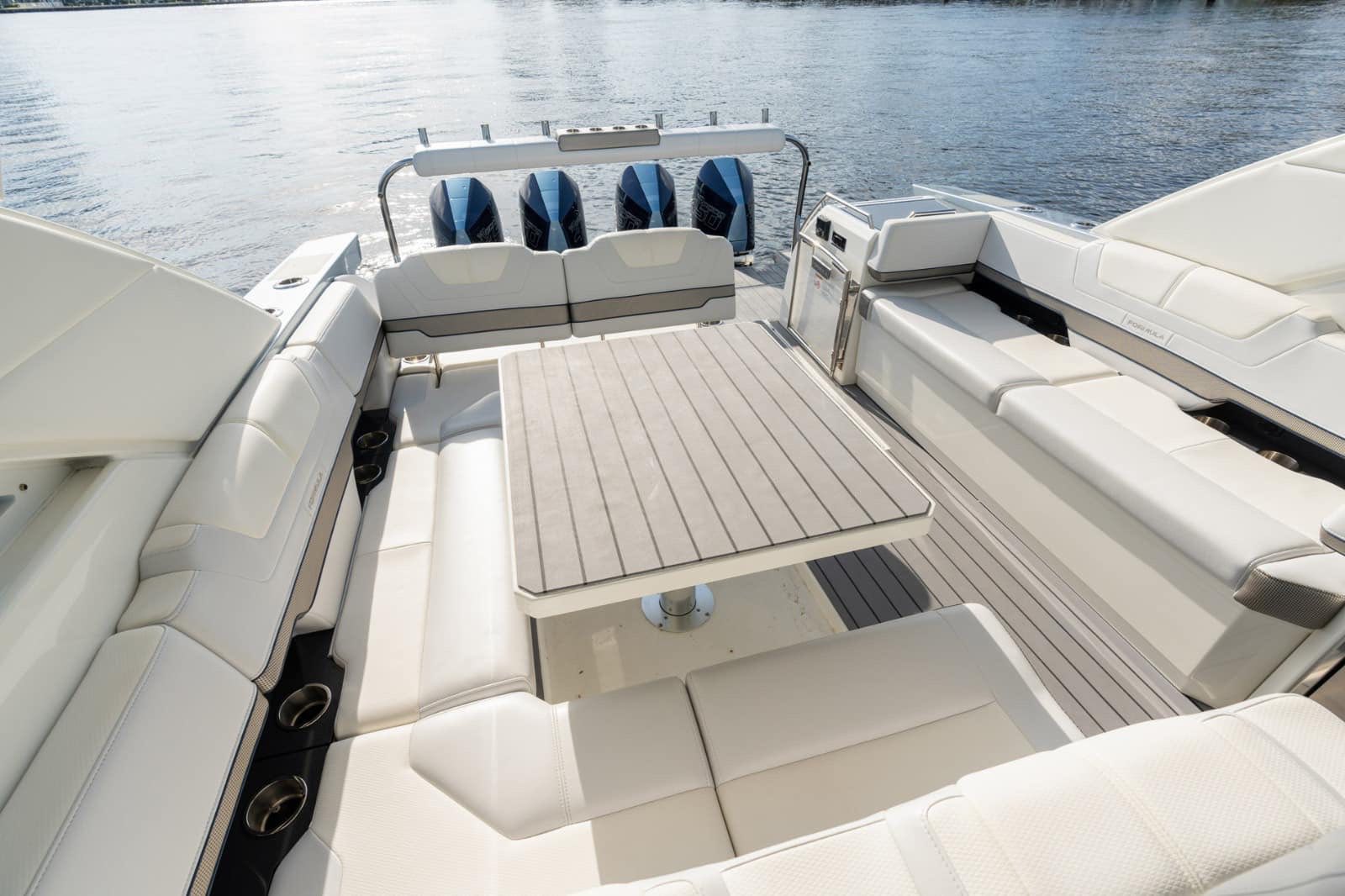 United - 🛥️: 2021 Formula 430 SSC 