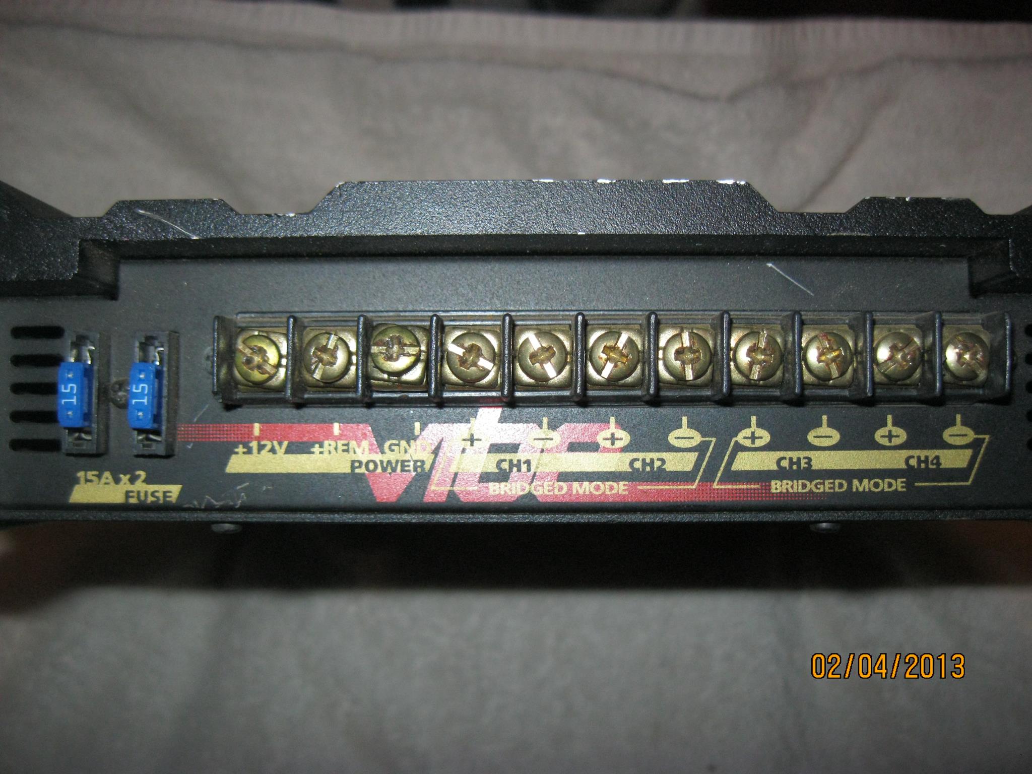 Is Lanzar Vibe230 amp suitable for 4 DS-18 6.5 speakers?