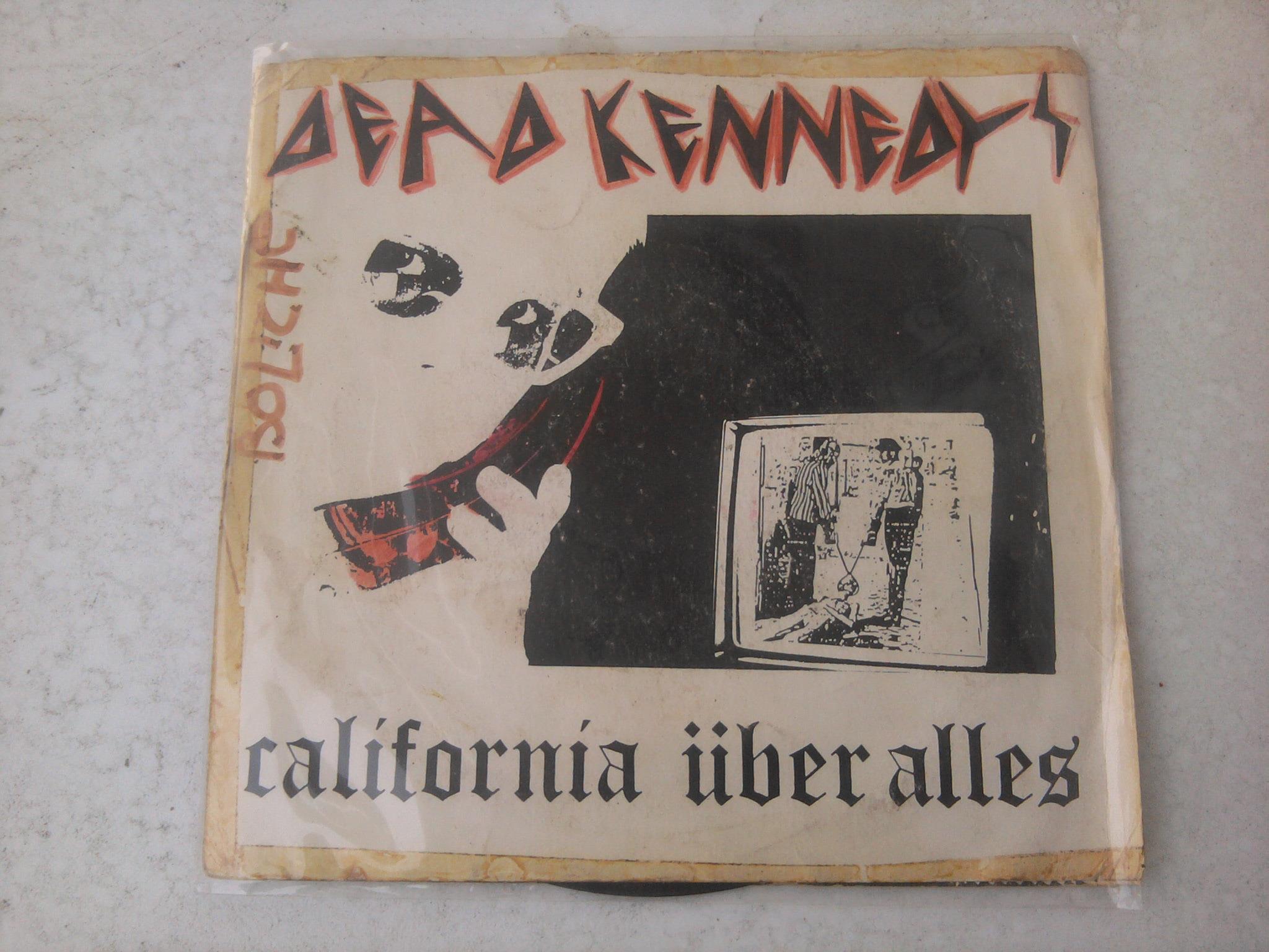 Dead Kennedys - California Uber Alles