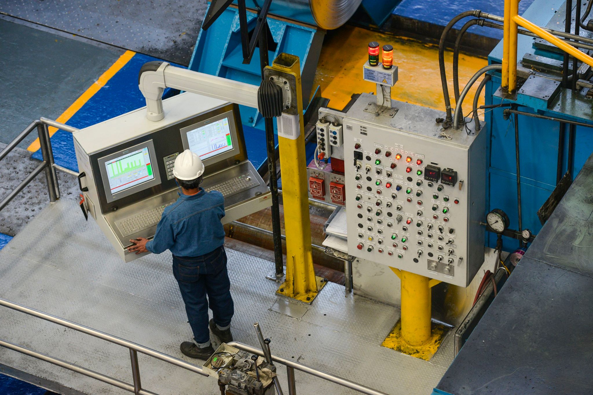 Almexa Aluminio - El equipo de Almexa Aluminio trabaja y...
