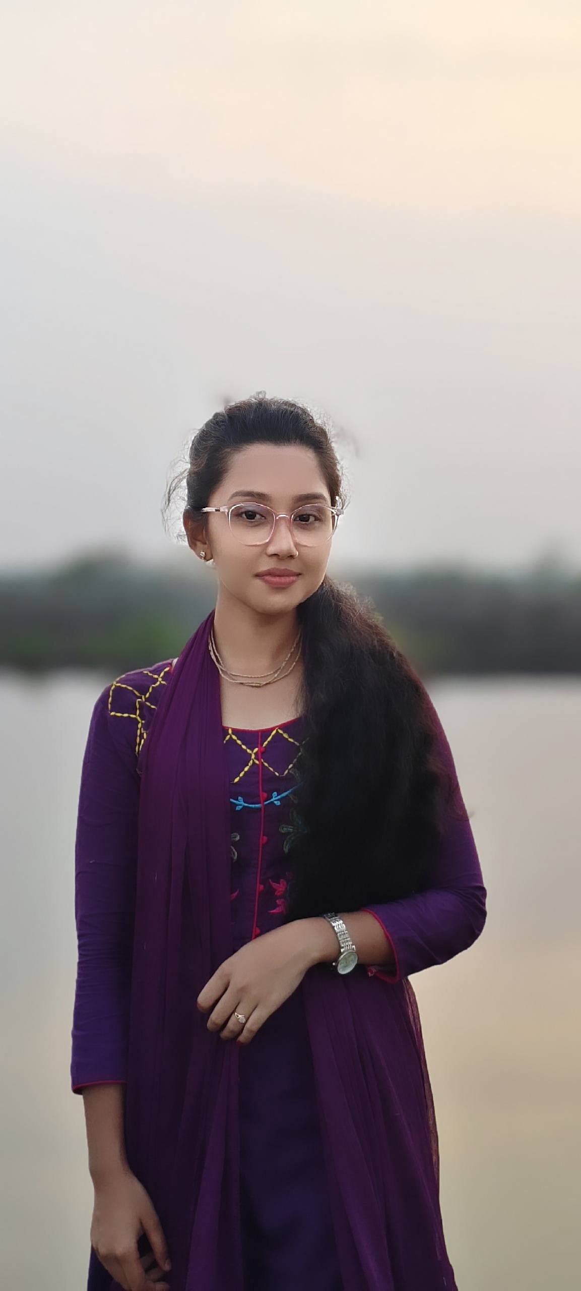 Ayshi Halder Amily added a new photo. - Ayshi Halder Amily