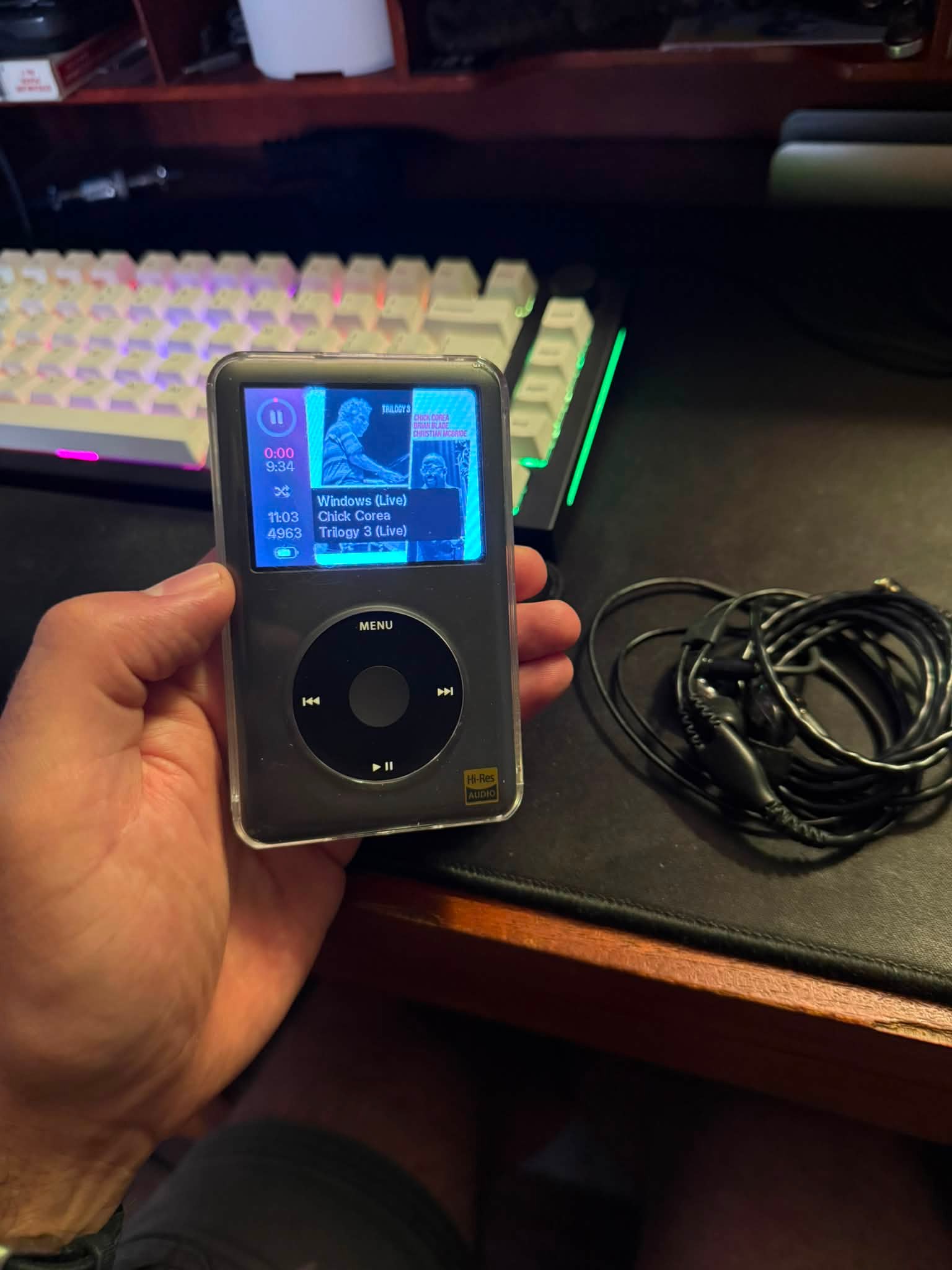 Upgraded iPod classic with iflash quad and 3000mah battery