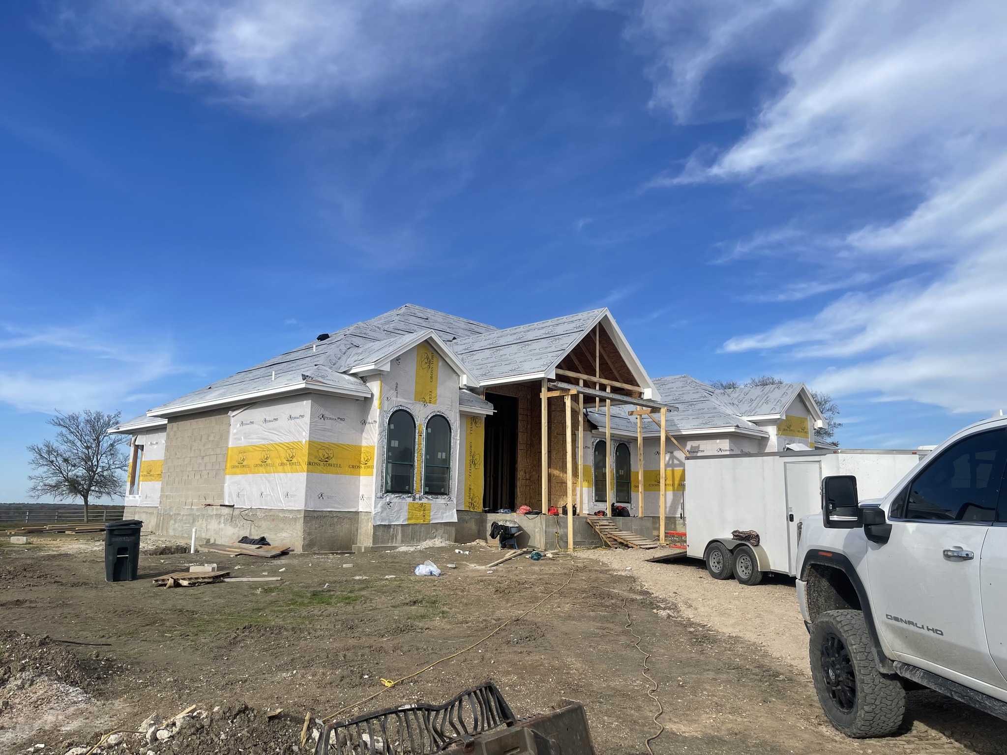 Flores Roofing & Construction | Lorena TX