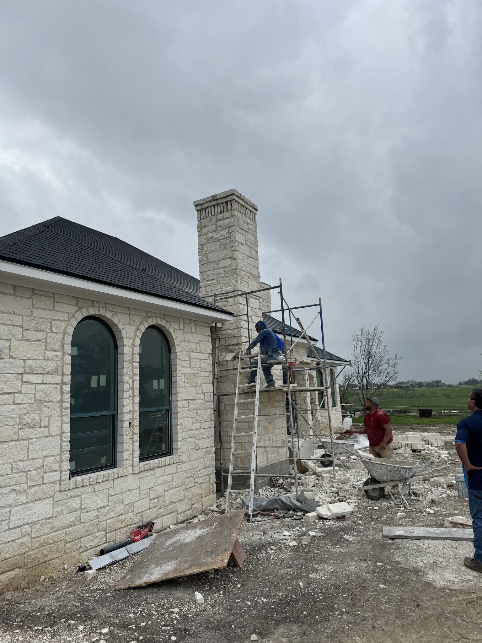Flores Roofing & Construction | Lorena TX
