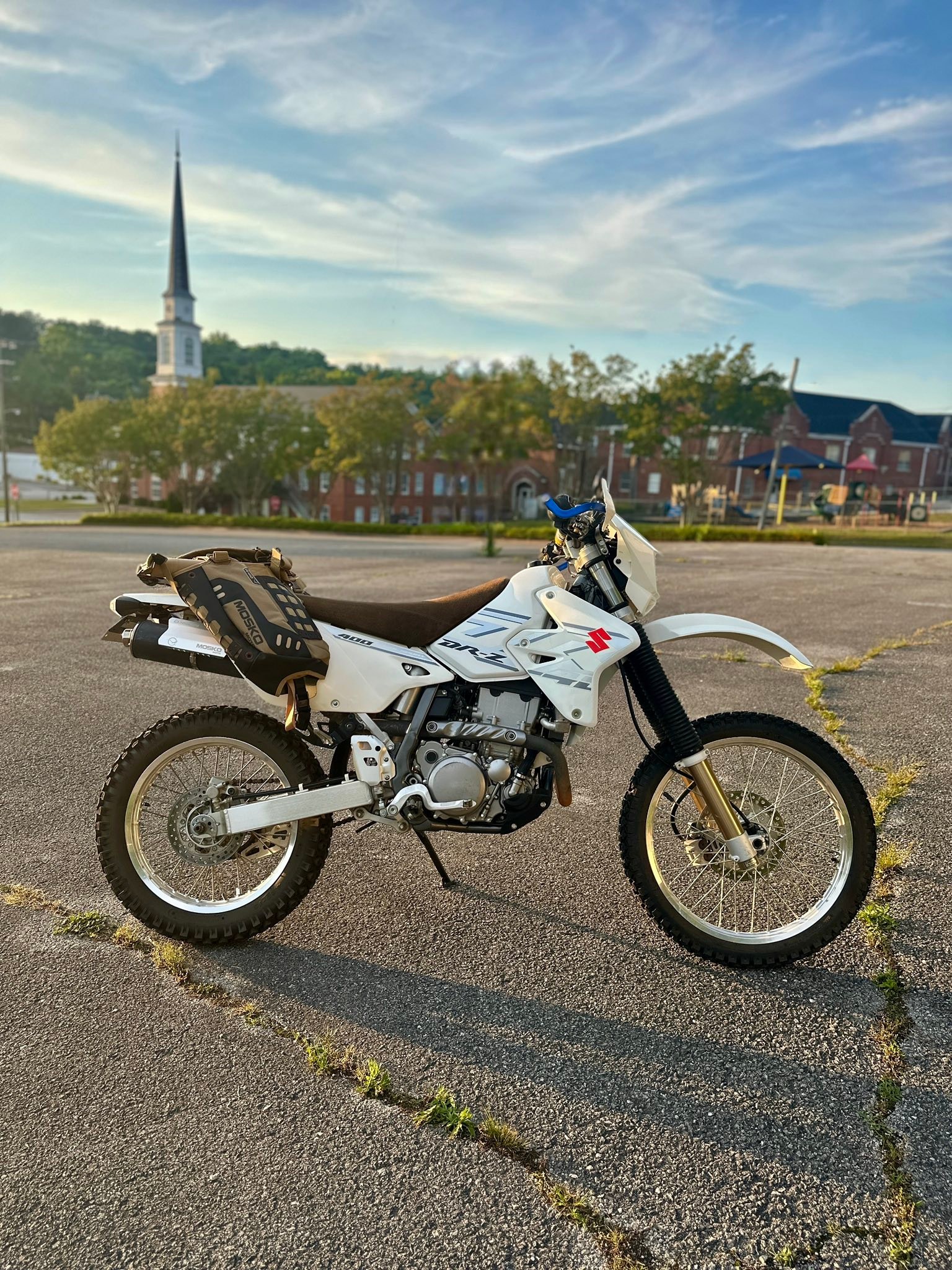 New Reckless 40L setup on DRZ motorcycle
