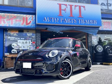 FIT町田店です👨‍🔧 MINI F56 JCWにユーロデザインクラシックエイトを