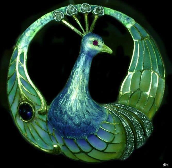 Art Nouveau Peacock Brooch Pin - Crystal Rhinestone Jewelry - Gold Tone Vintage Style Accessory