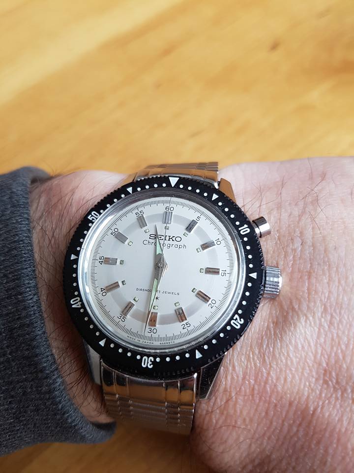 Seiko 45899 Chronograph with Mono-Pusher Details