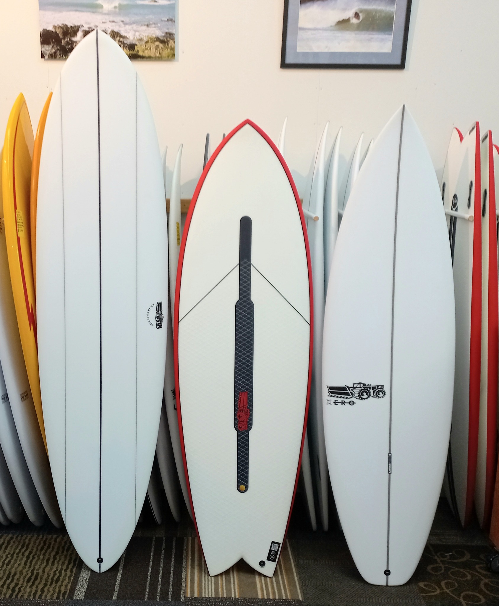 Fresh In Store - Pyzel Astro Glider Twin Fins (PU) - 5' 10