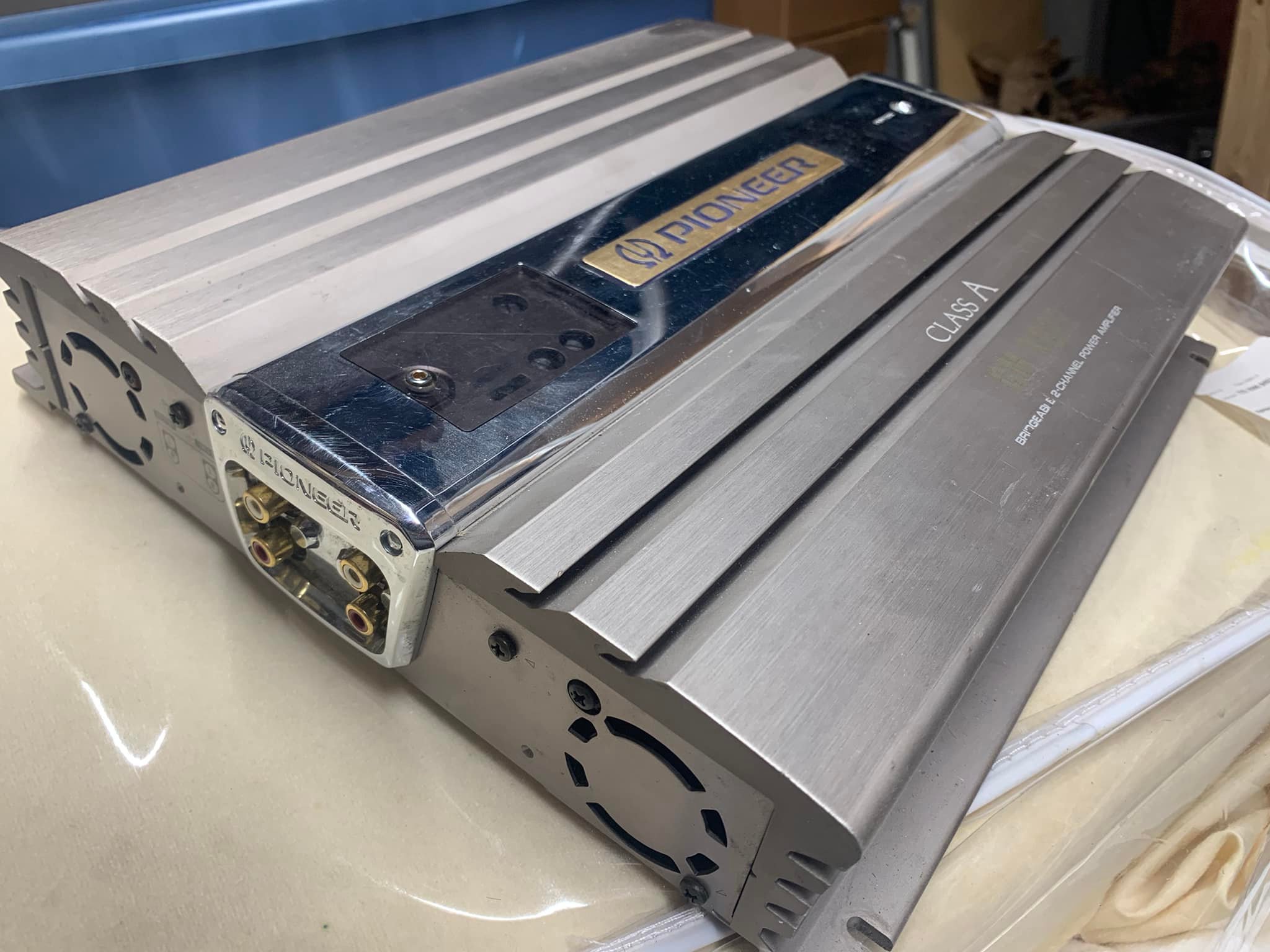 Pioneer Carrozzeria GM-A3200 2-channel power amplifier
