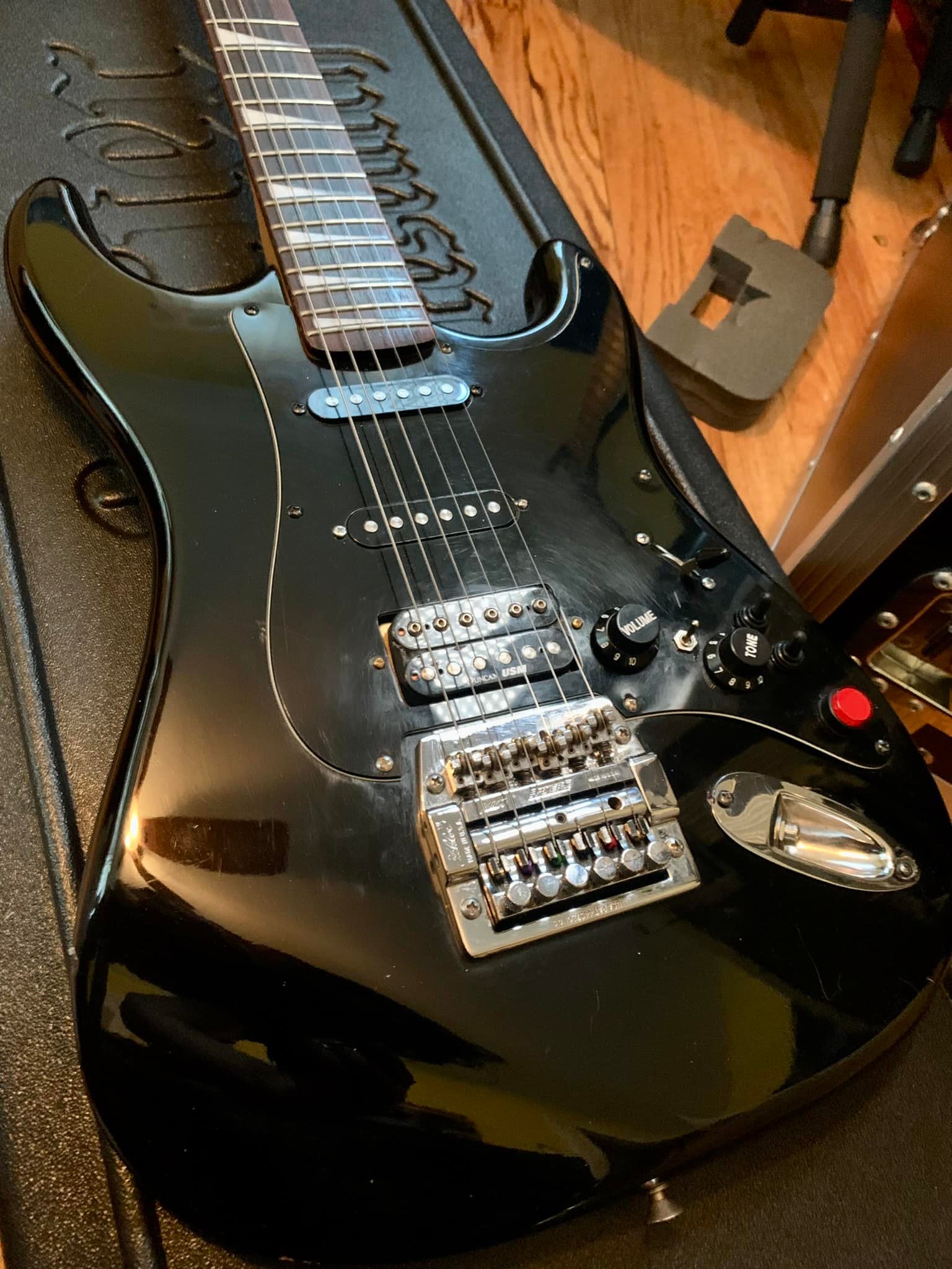 Rare 1987 Epiphone Gibson hollow body guitar from Japan