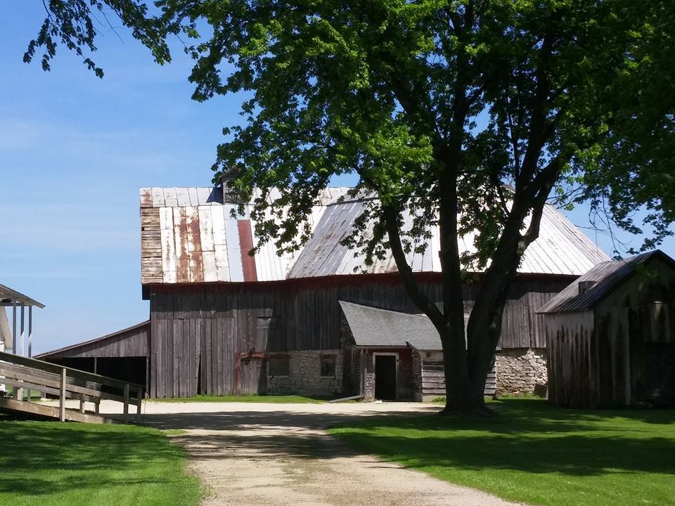 Forgotten Wisconsin | A round barn east of Green Bay with an addition ...