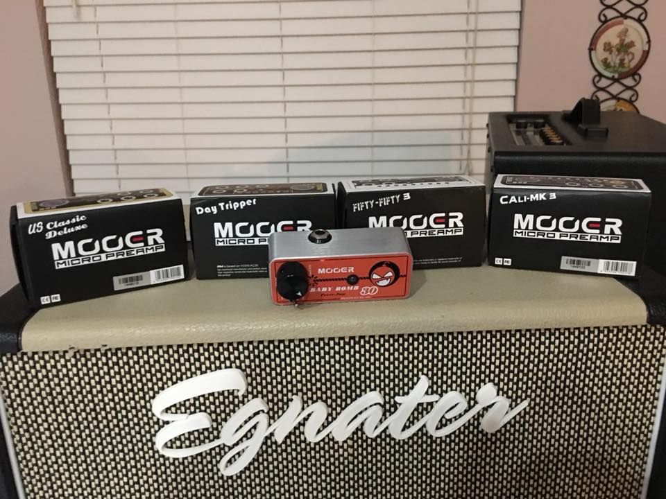 Mooer Baby Bomb portable power amp for guitar