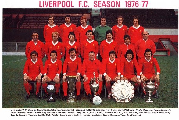 Ballon De Football Liverpool F.C. 1978 - Signé à La Main Par 8 Joueurs - Certifié British Sports Museum
