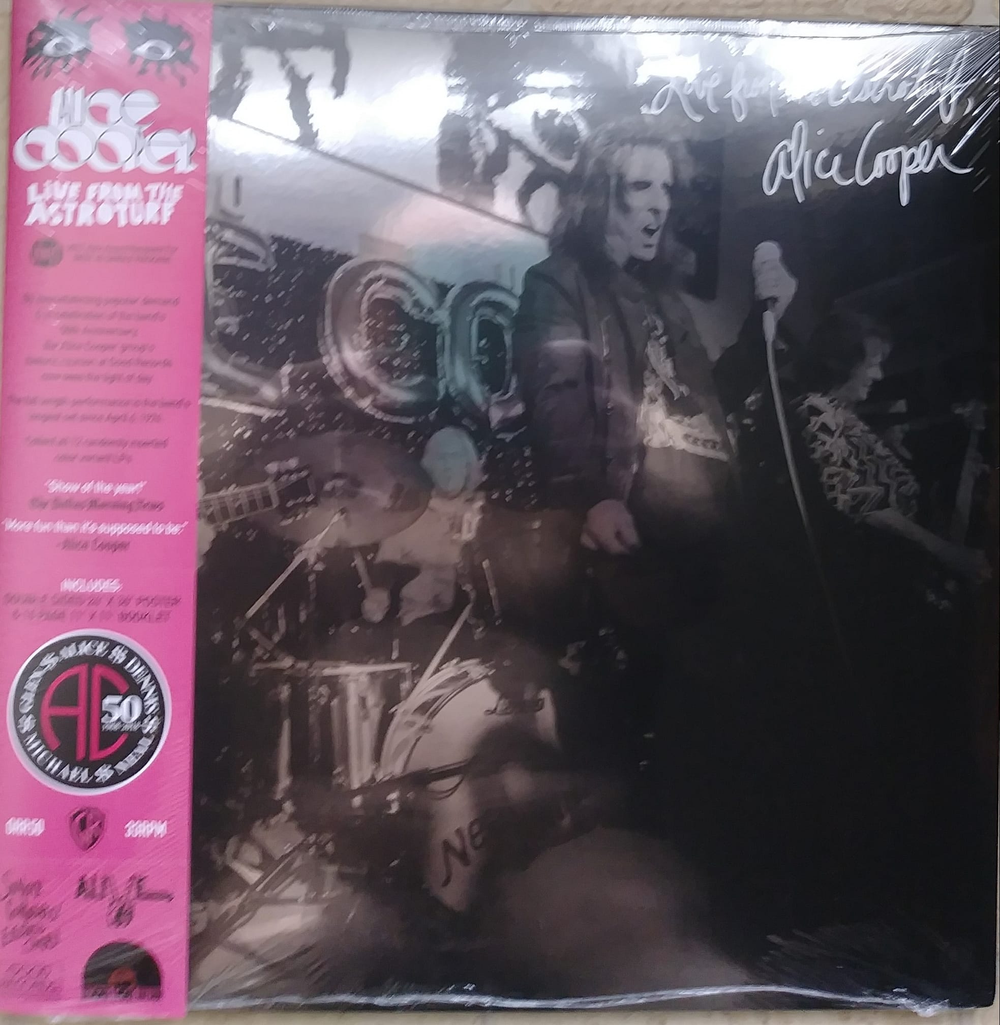 From Good Records, Astroturf edition, numbered 161/1000, released 