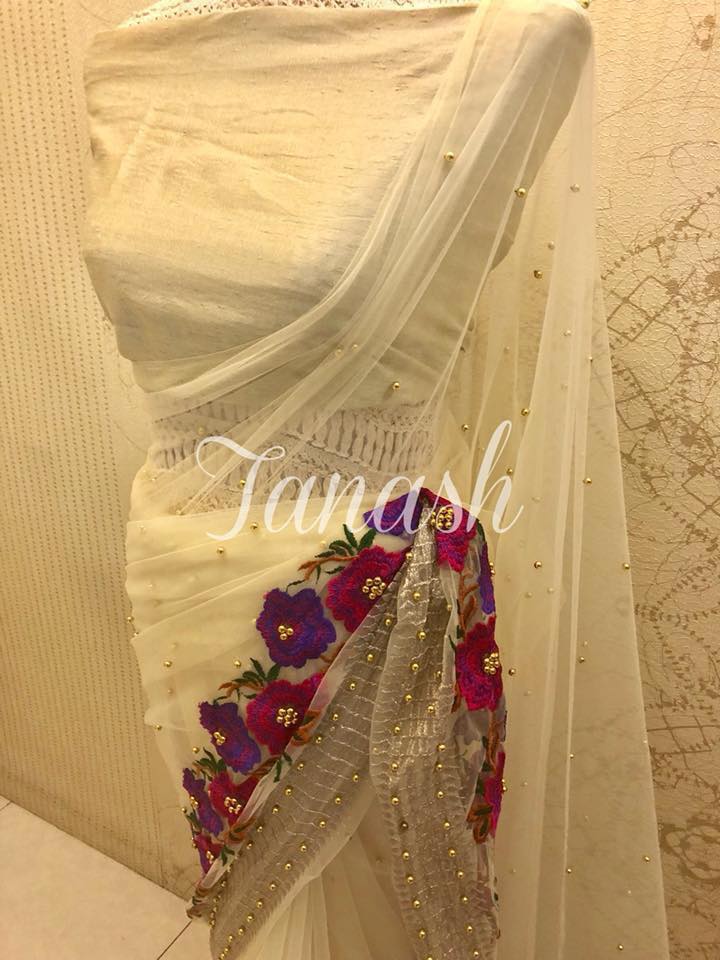 Tanash - 💅🏽🌺 Super stunning ‘MAHI’ an ethereal thread and...