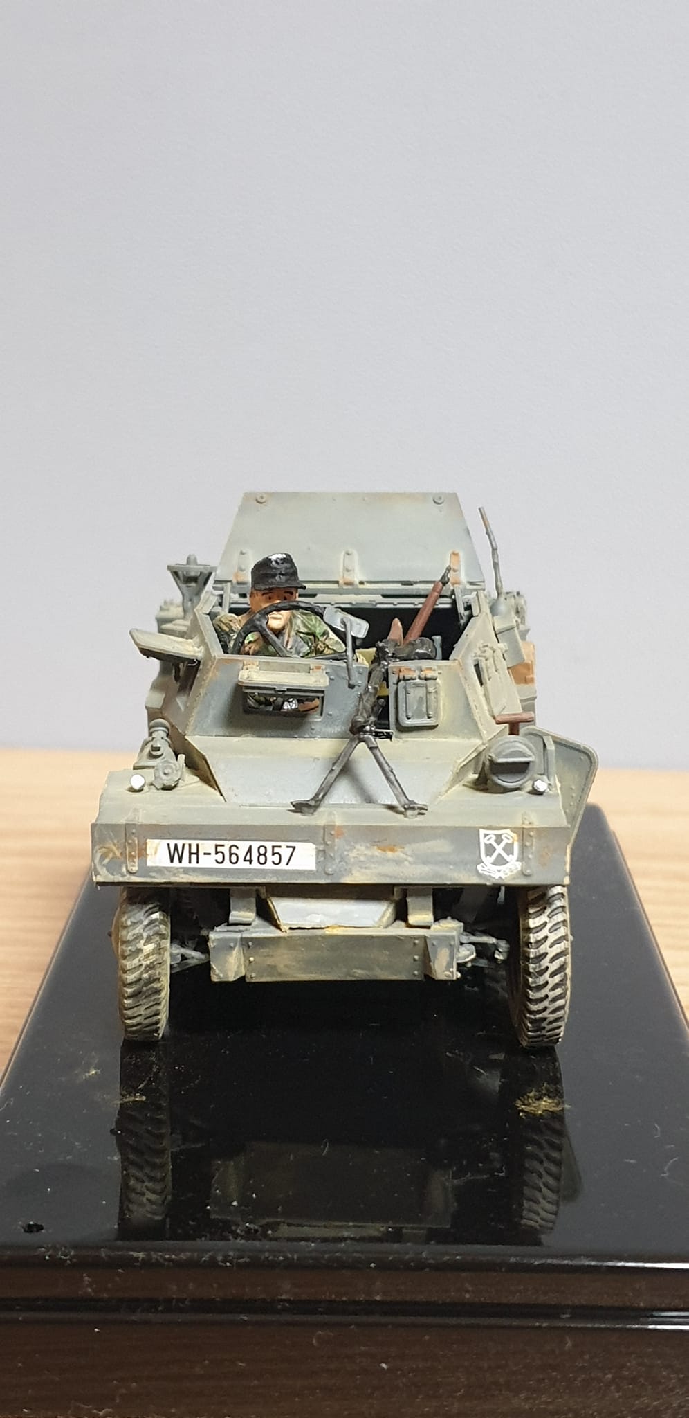 German Dingo Mk.II(Pz.Kpfw.Mk.1 202) Scout Car, 1/35, MiniArt