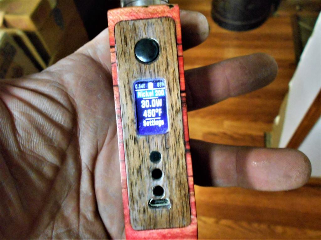 diy vape mod Hello friend, do you like to assemble mods yourself? Start producing kits for DNA 75/250? - 3D print, any colors (see photo) Flavours:Watermelon Menthol - 28.5mg/mL flavour_exotic HorizonTech 100K Disposable (100000