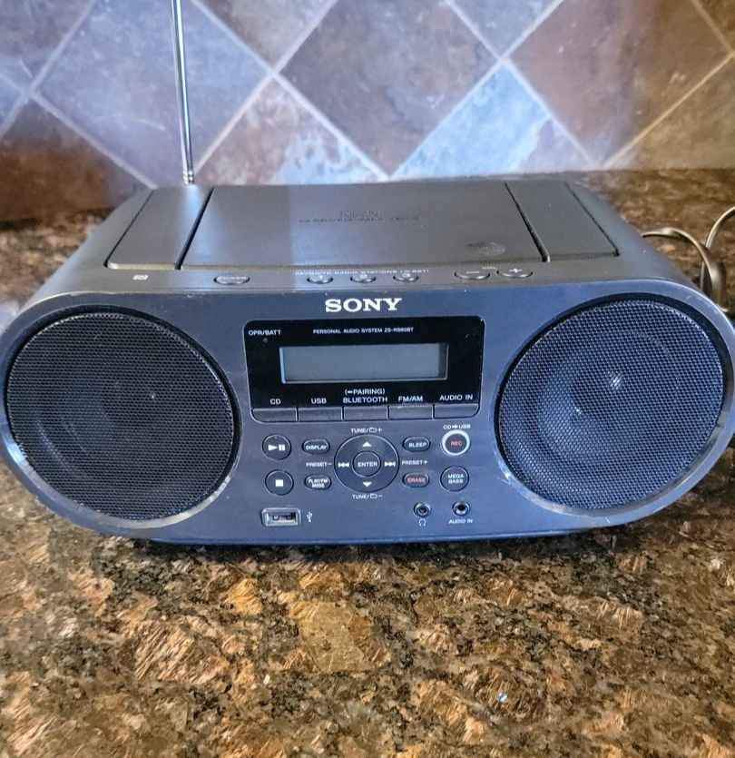 A bittersweet day. The Sony ZS-D5 was the last in a long line of