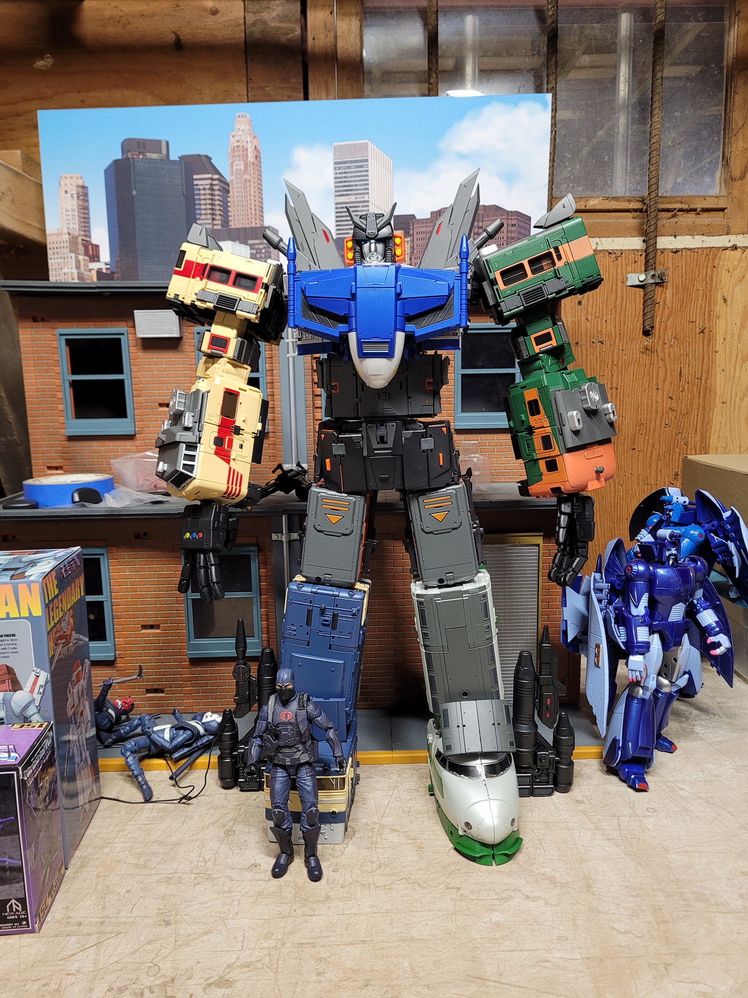 Moon Studio Radiatron Transformers Figure Review and Comparison
