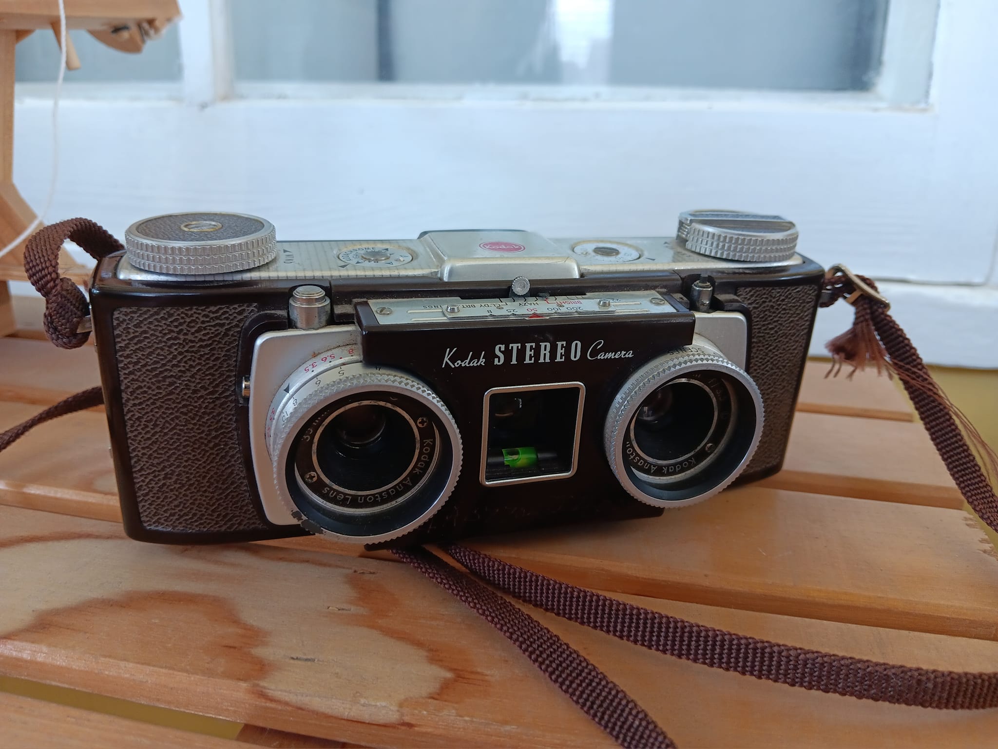 Kodak Stereo Camera: A User-Friendly 35mm Stereo Camera