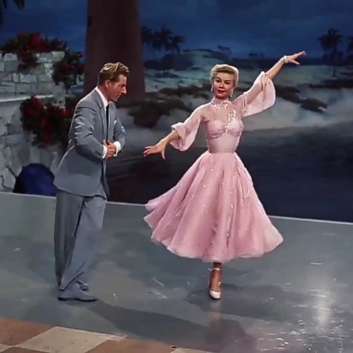 Vera-Ellen and Danny Kaye in White Christmas dance routine
