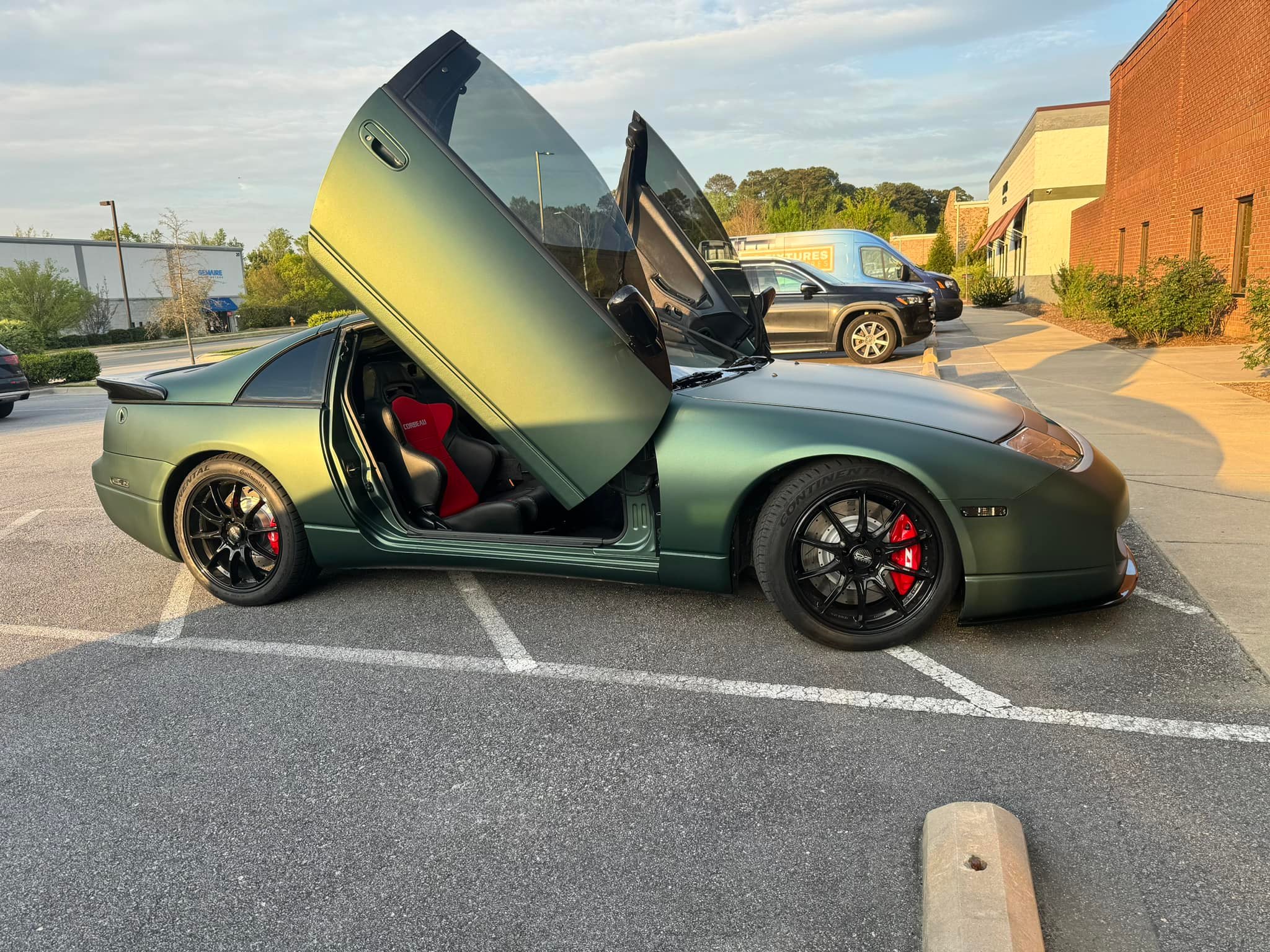 Custom 1990 Nissan 300ZX with Lambo Doors and Low Mileage