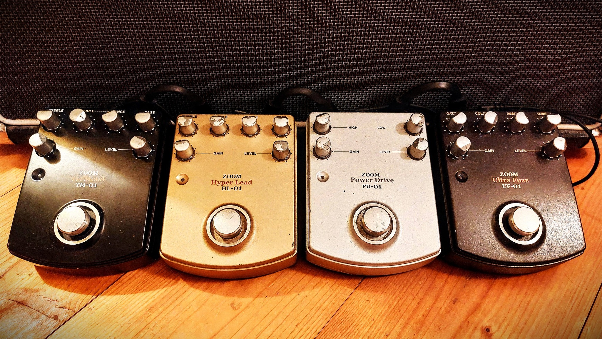 Completing pedalboard with Zoom HL-01 Hyper Lead and Hotone Octa