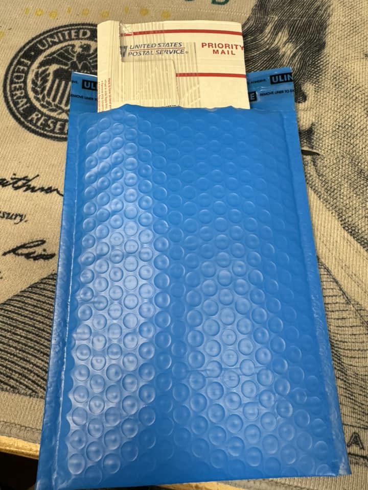 bubble mailer for pokemon cards Engrowtic 302 Pcs Trading Card Shipping Protector Set Include 200 Precut Plastic Inserts Card Mailers 100 Poly Mailers Padded Envelopes and 2 Masking Tape(Black,4.5 x 3.5 Inch) : Office Products Best Bubble Mailers to ship