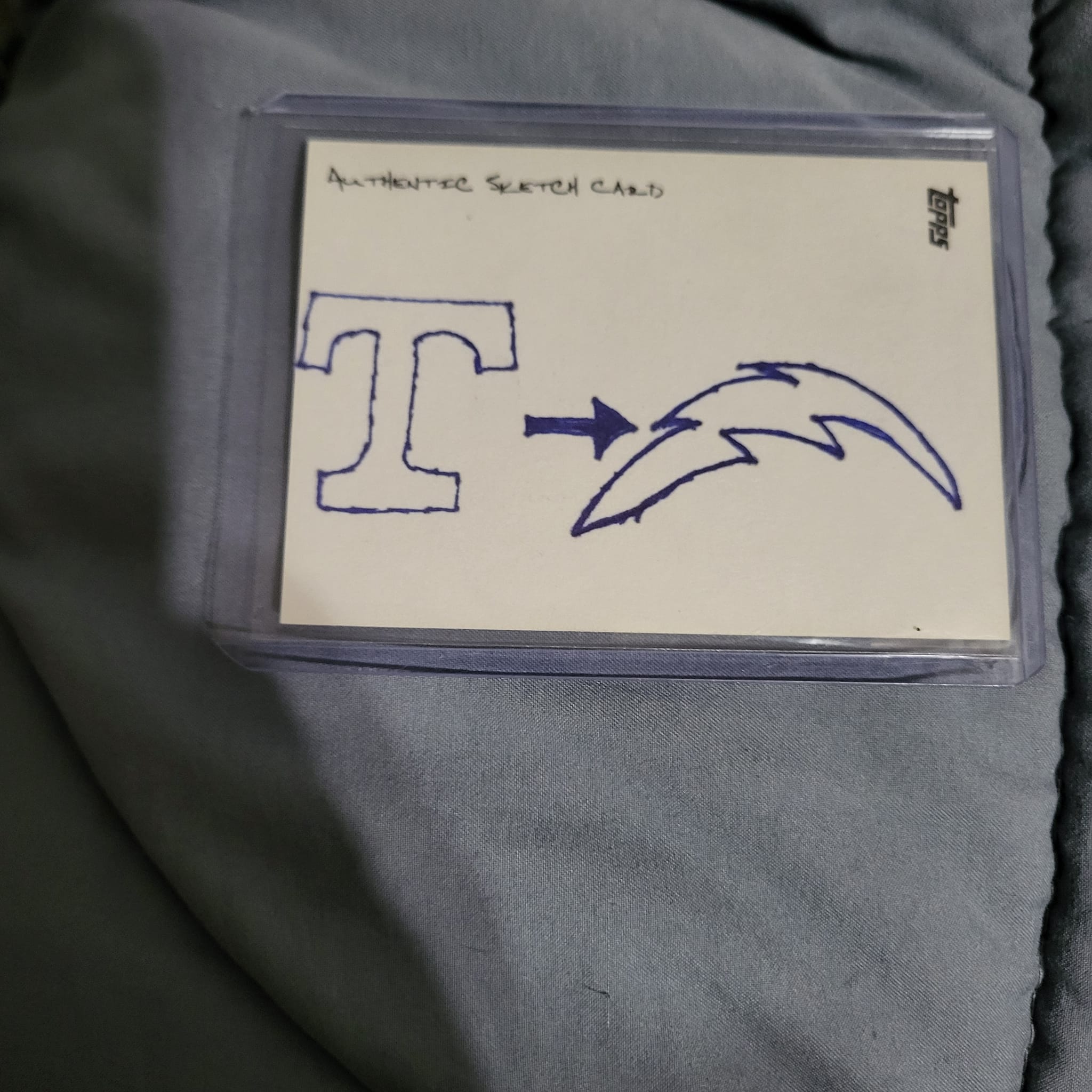 Who is the player featured on the 1/1 2010 Topps Sketch and Auto 