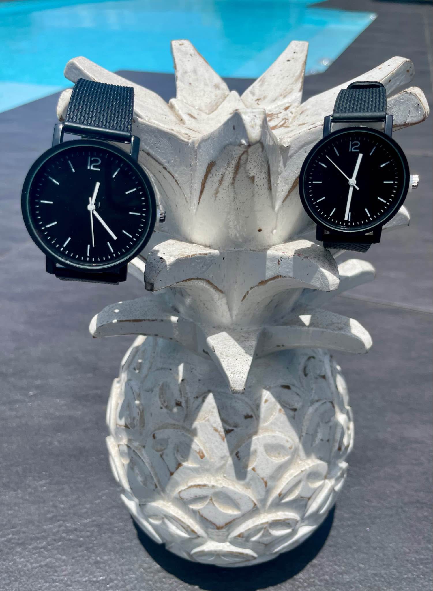 Lot De 2 Montres Bracelet Pour Femme - Modèle Générique - Neuf Avec Petits Défauts (rayures, Emballage Manquant)
