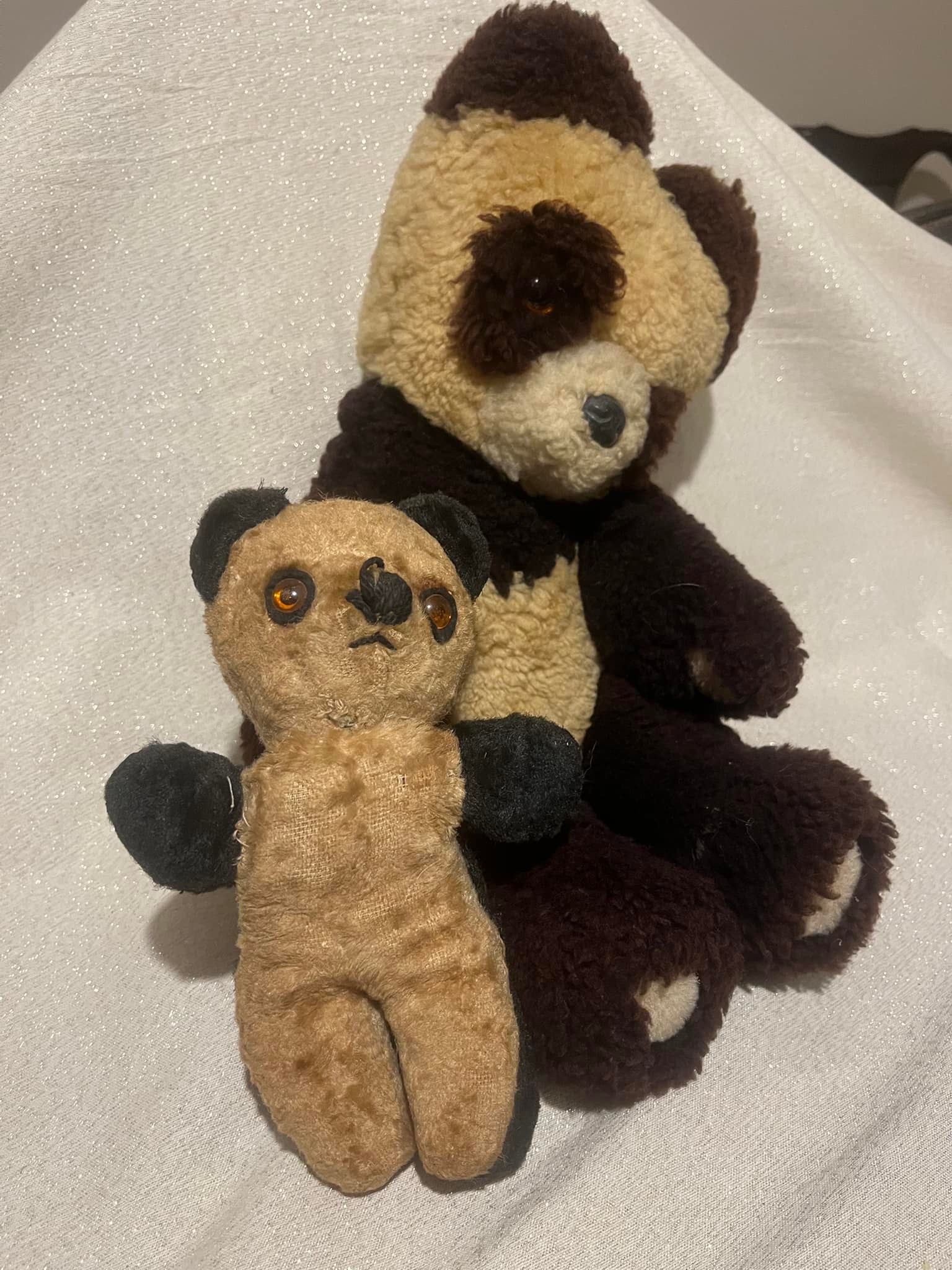 What are these vintage panda bears from the 1960s?
