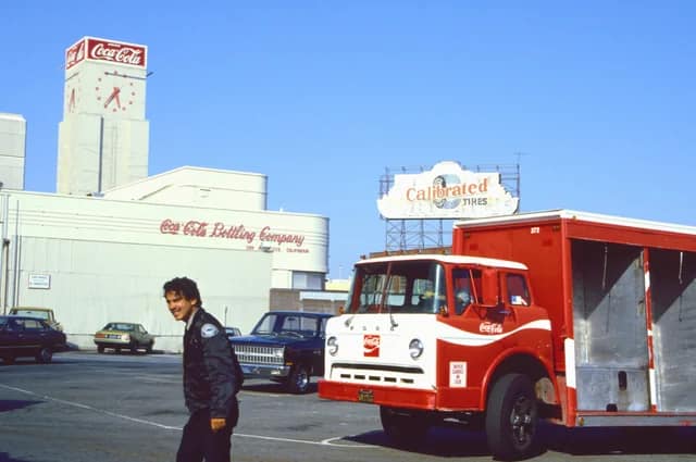 Coca-Cola plant, San Francisco, CA (1982) Photo by Elisa Leonelli