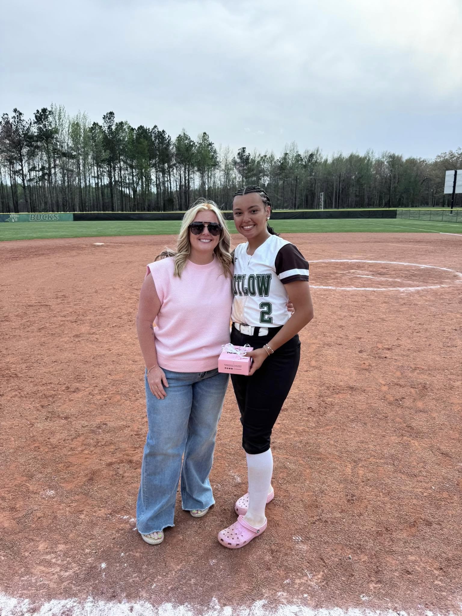 klow cancer College of Coastal Georgia softball player dies after battle with cancer🔗⬇ __New