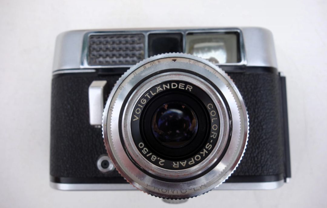 What are the differences between Voigtlander Vito models and