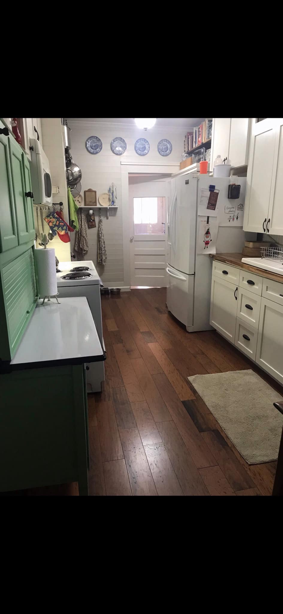 Here's more pictures of the kitchen. 1927.