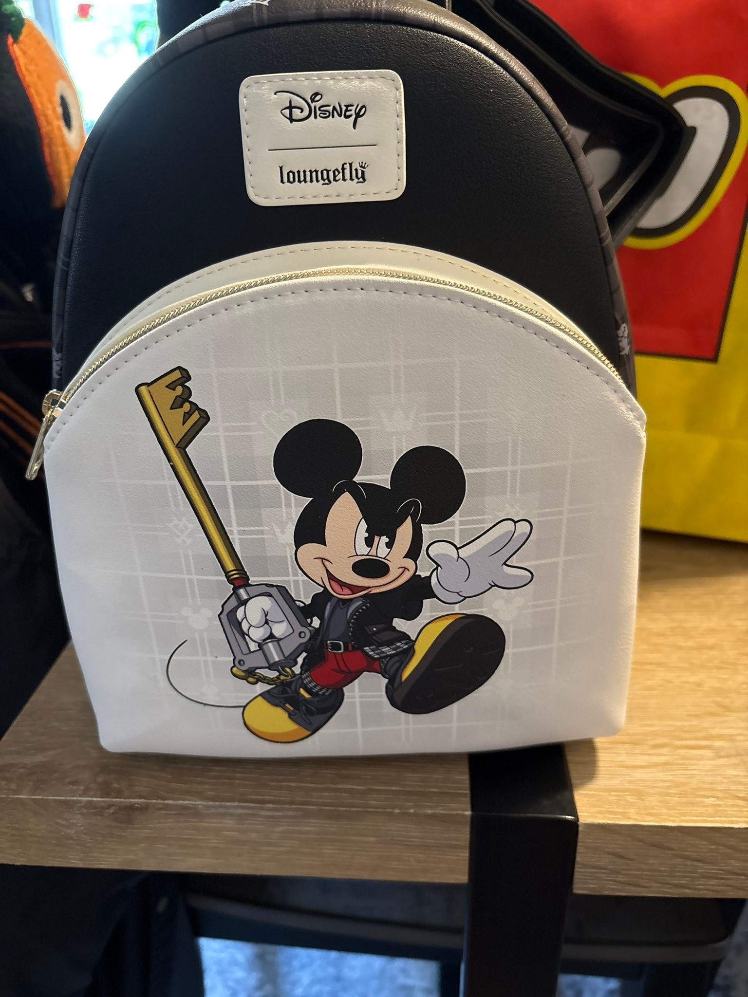 bride of chucky cosplay mini backpack Exclusive Lenticular | Officially Licensed | Plastic/Vegan Leather Produkttyp_Padelracketväskor Coco Miguel Tooling Disney Color:Charcoal / Black and one of the