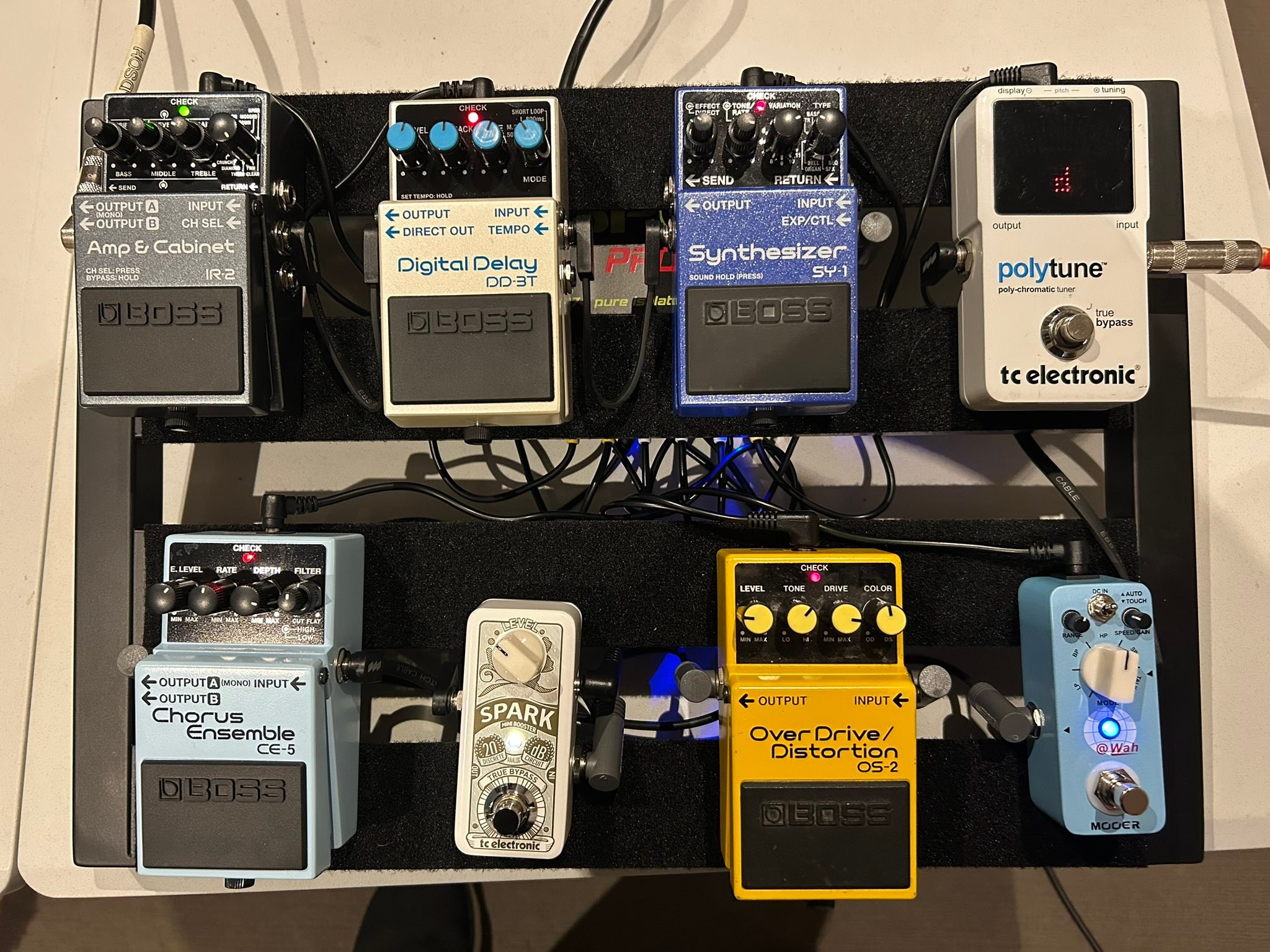 Upgraded pedalboard with TC Electronics Honey Pot