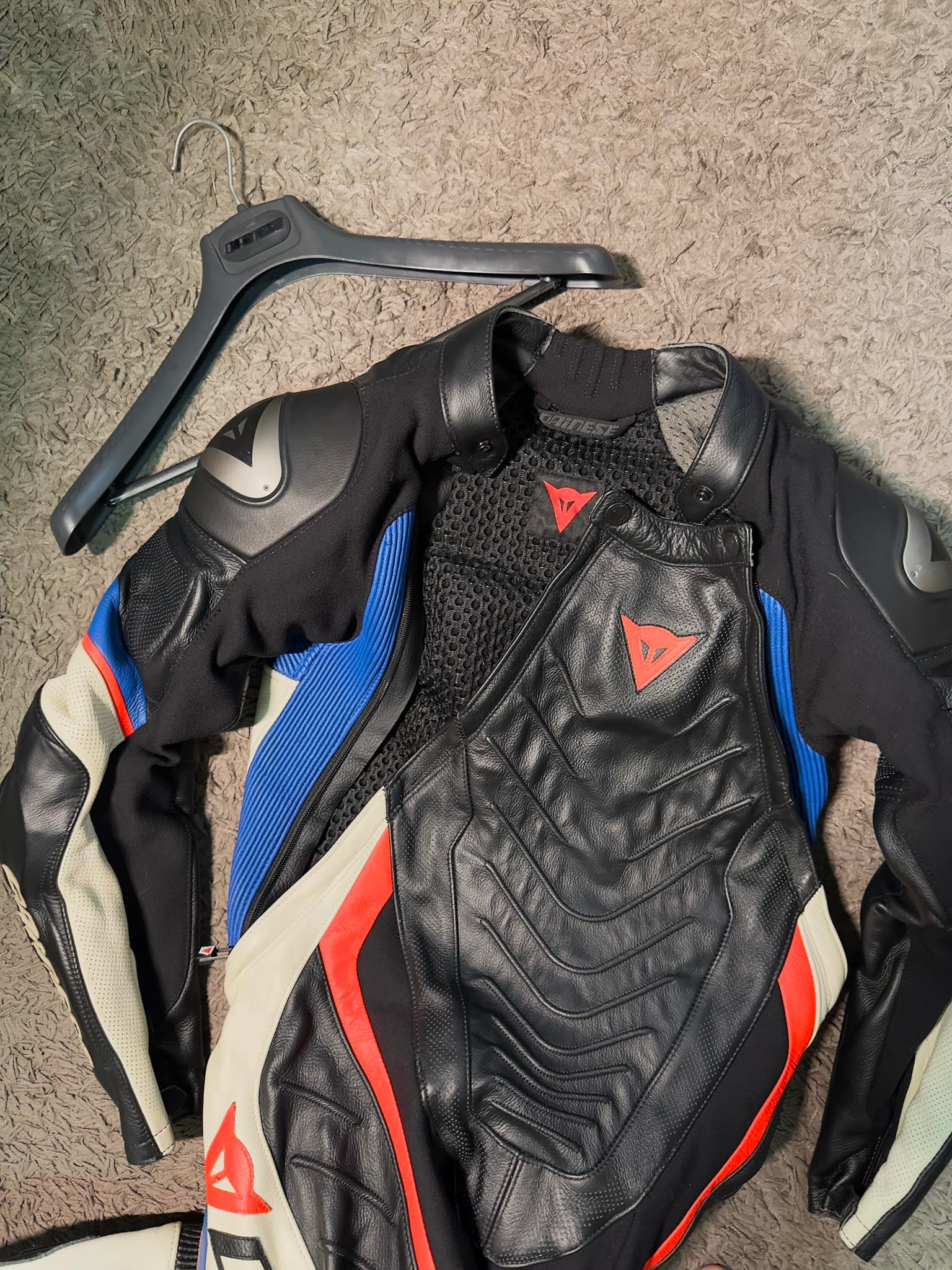Dainese Aero Evo 1pc Racing Suit for sell Size: 46 Condition tip 