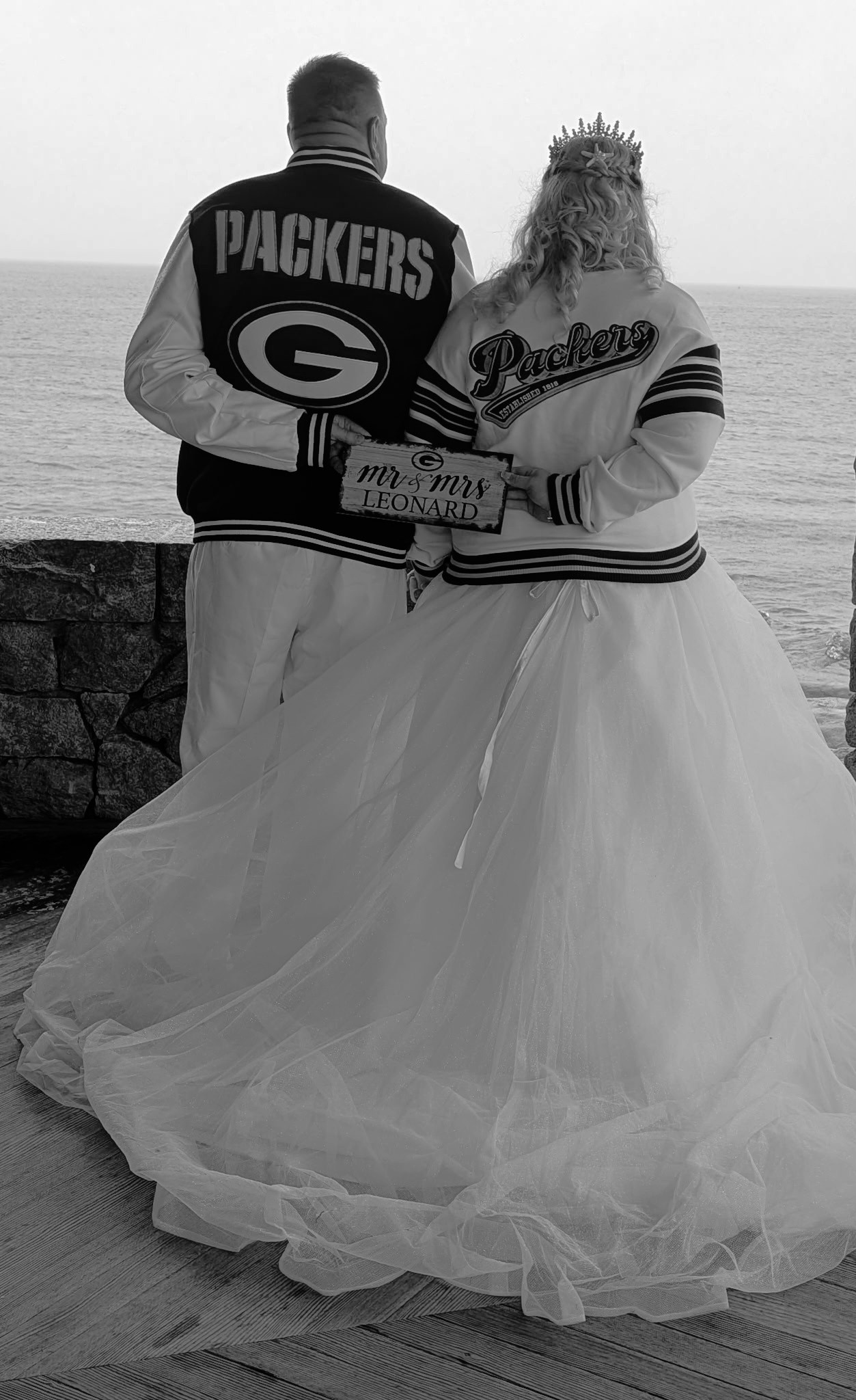 Packers fans get married on Sunday