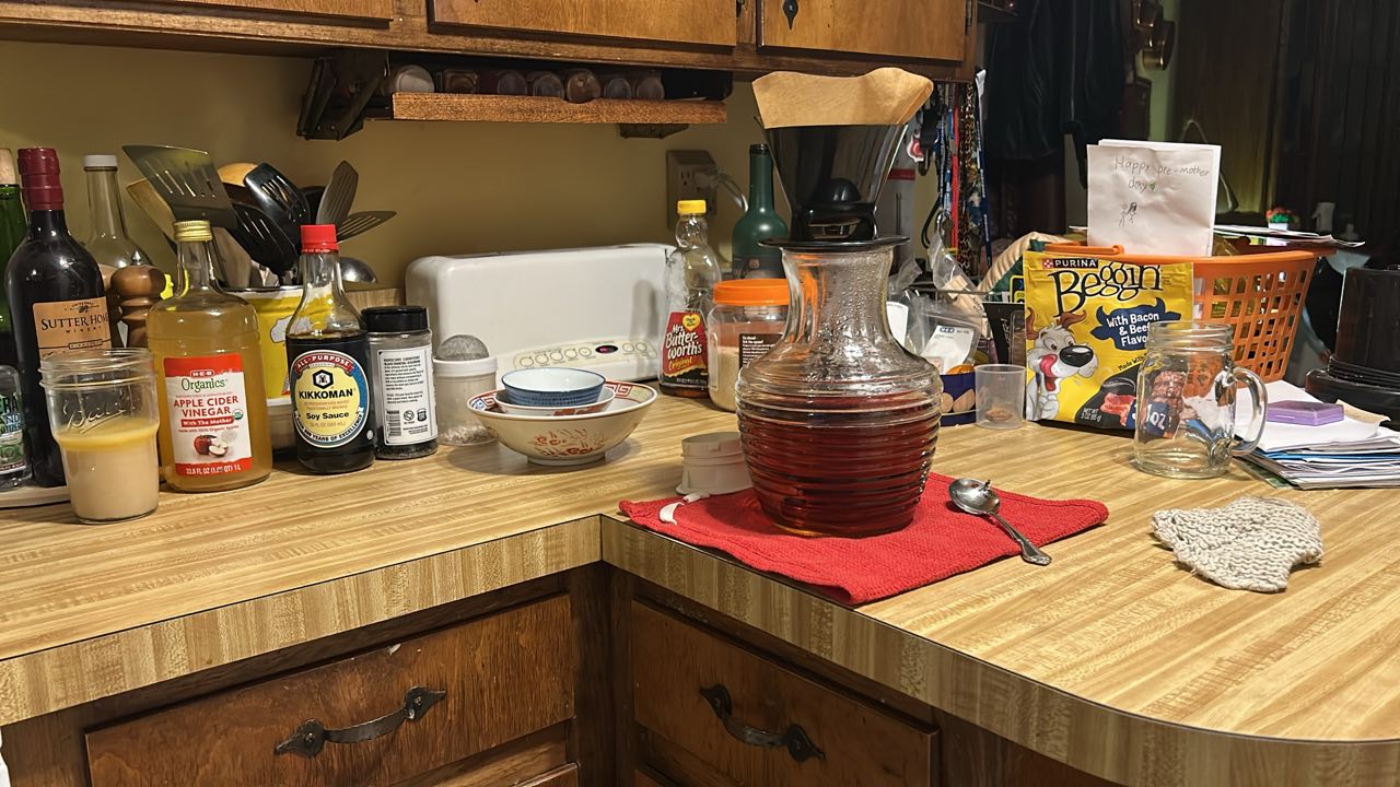 How to Declutter Kitchen Countertops: Expert Tips