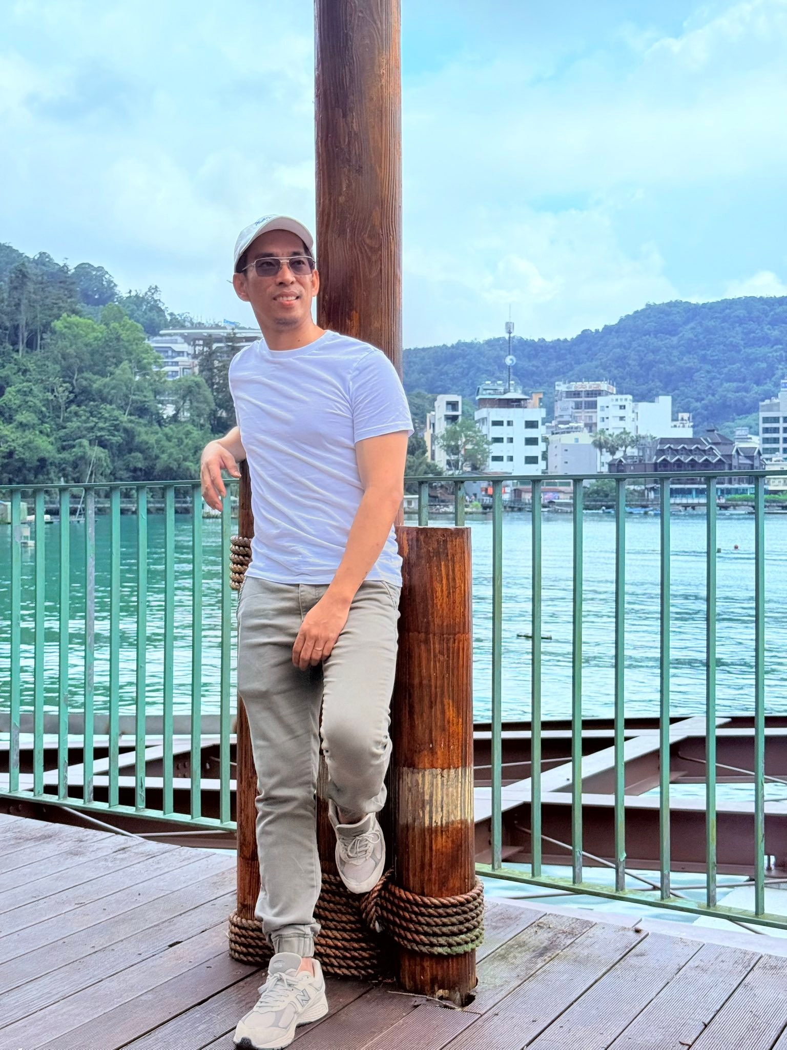 Ron Reyes