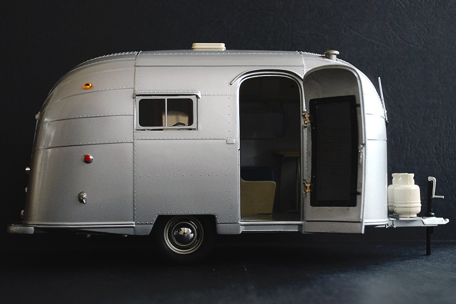For sale: Motor City Classics, Airstream Camper, 1:18. I don't