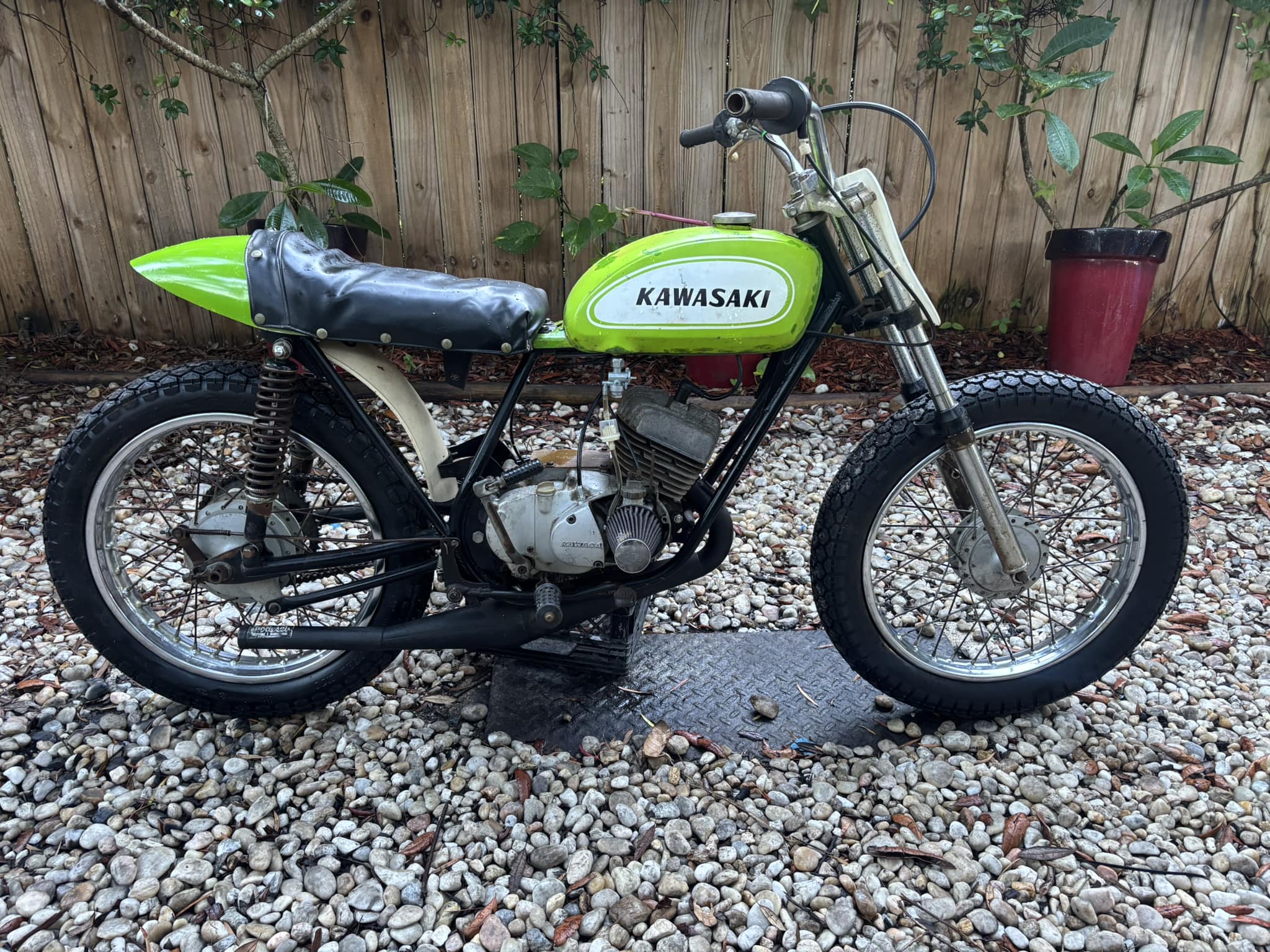 Anybody have parts Centurion سر KAWASAKI はまだスい