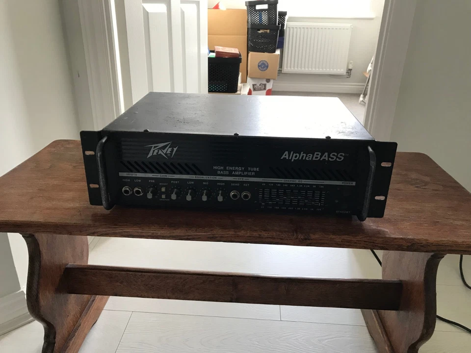 Restoration of a 1996/97 Peavey Combo 210TX bass amplifier