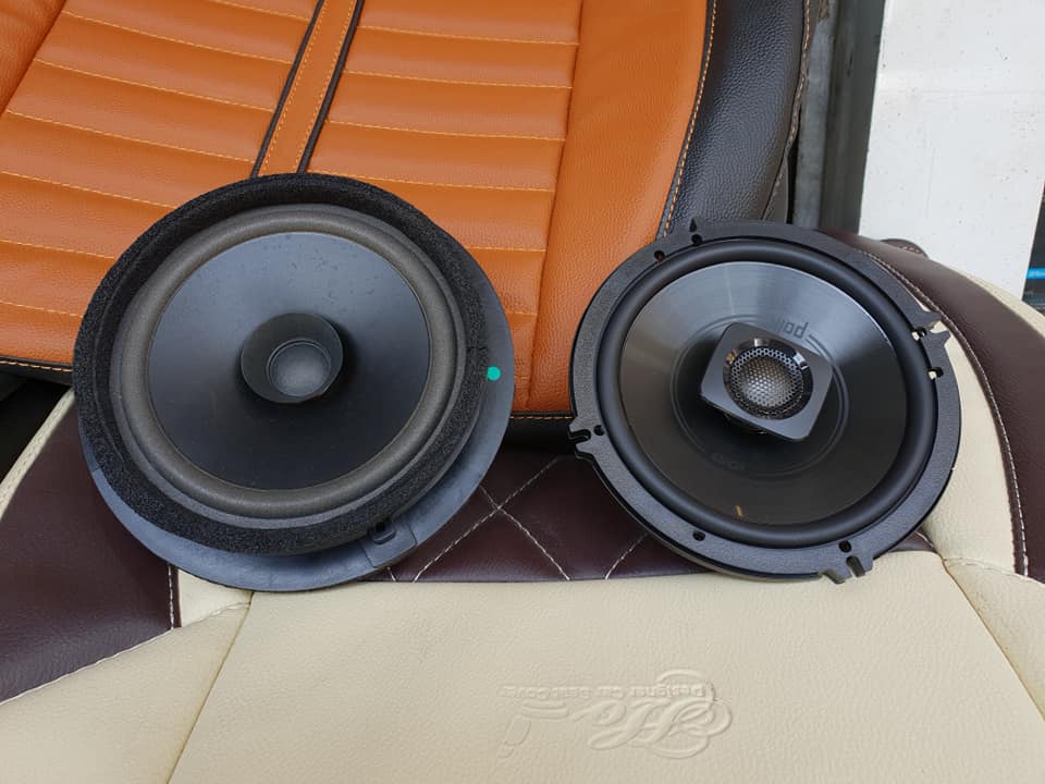 Connects2 CT25TY04 Toyota Hilux 2011> 2015 Front Door 165mm Speaker Ad - Car Audio Centre